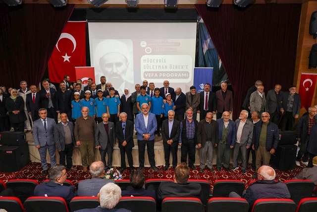 Valimiz Dr. Turan Ergün, Müderris Süleyman Özbek’i Anma Programına Katıldı
