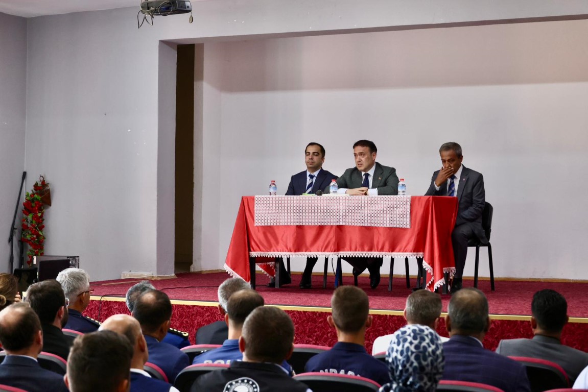 YENİPAZAR’DA MUHTARLAR TOPLANTISI GERÇEKLEŞTİRİLDİ