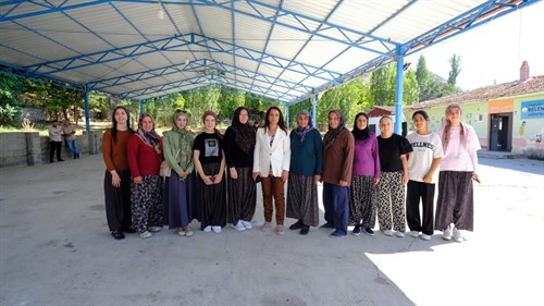 VALİ TÜLAY BAYDAR BİLGİHAN’DAN KEMER’DE TARIM VE HAYVANCILIK ZİYARETLERİ