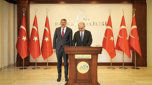 Kültür ve Turizm Bakan Yardımcısı Serdar Çam, Hakkâri Valiliği'ni Ziyaret Etti