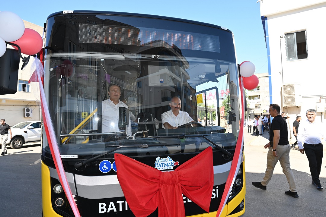 Batman Belediyesi, Otobüs Filosunu Güçlendirdi