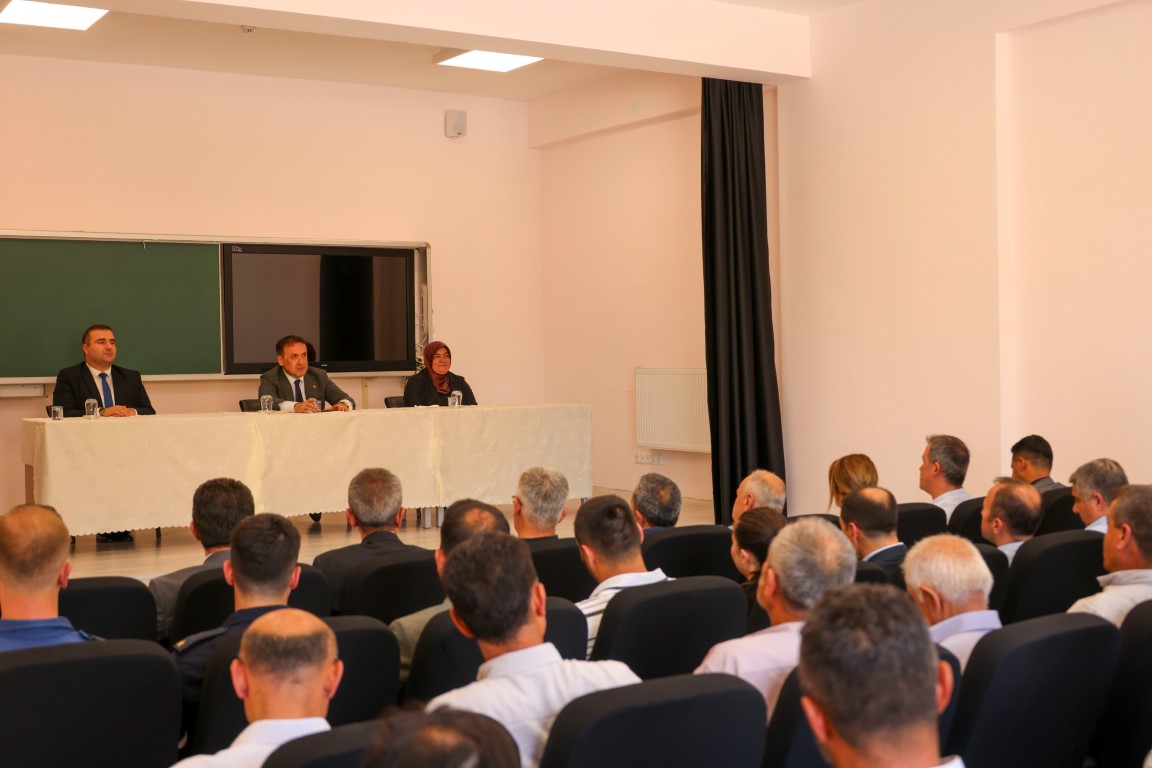 İNHİSAR’DA MUHTARLAR TOPLANTISI GERÇEKLEŞTİ