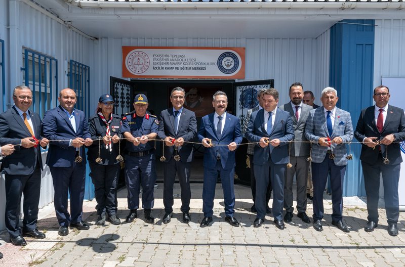 Valimiz Sn. Hüseyin Aksoy, Gündüzler İlkokulu ve Ortaokulu ile İzcilik Kamp ve Eğitim Merkezi'nin açılışı sonrası Gündüzler Anaokulu’nu ziyaret etti.