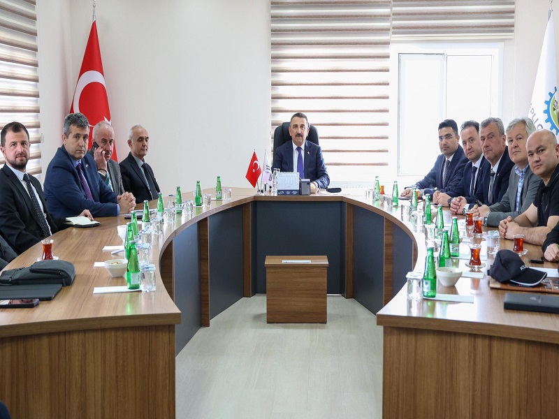 Alaplı OSB Yönetim Kurulu Toplantısı Vali Osman Hacıbektaşoğlu Başkanlığında Gerçekleştirildi