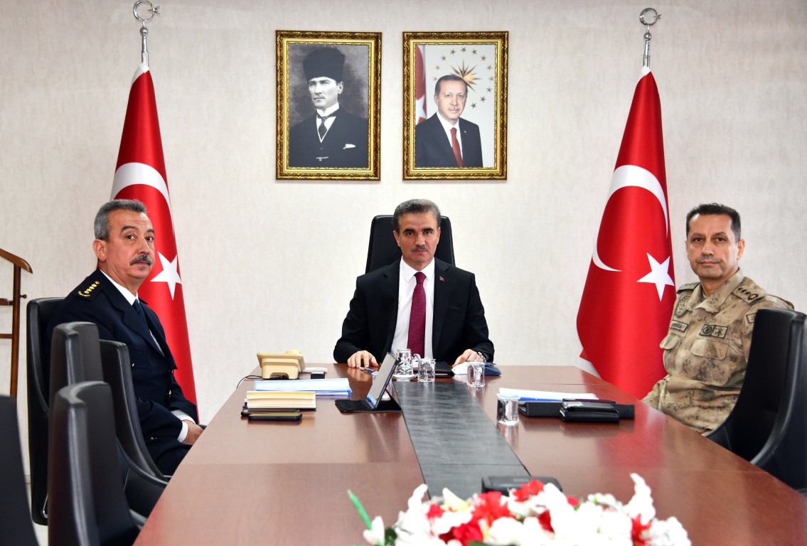 Valimiz Aydın Baruş İçişleri Bakanımız Ali Yerlikaya Başkanlığında Düzenlenen Asayiş ve Güvenlik Toplantısına Katıldı