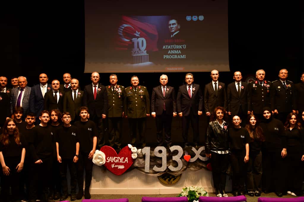 Vali Yıldırım, Gazi Mustafa Kemal Atatürk'ün Vefatının 87. Yılı Dolayısıyla Düzenlenen Anma Törenine Katıldı 