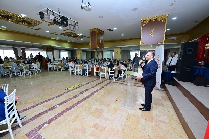 Valimiz Sayın Hüseyin Aksoy,  30 Haziran Koruyucu Aile Günü dolayısıyla düzenlenen programda ilimizdeki koruyucu ailelerle bir araya geldi.