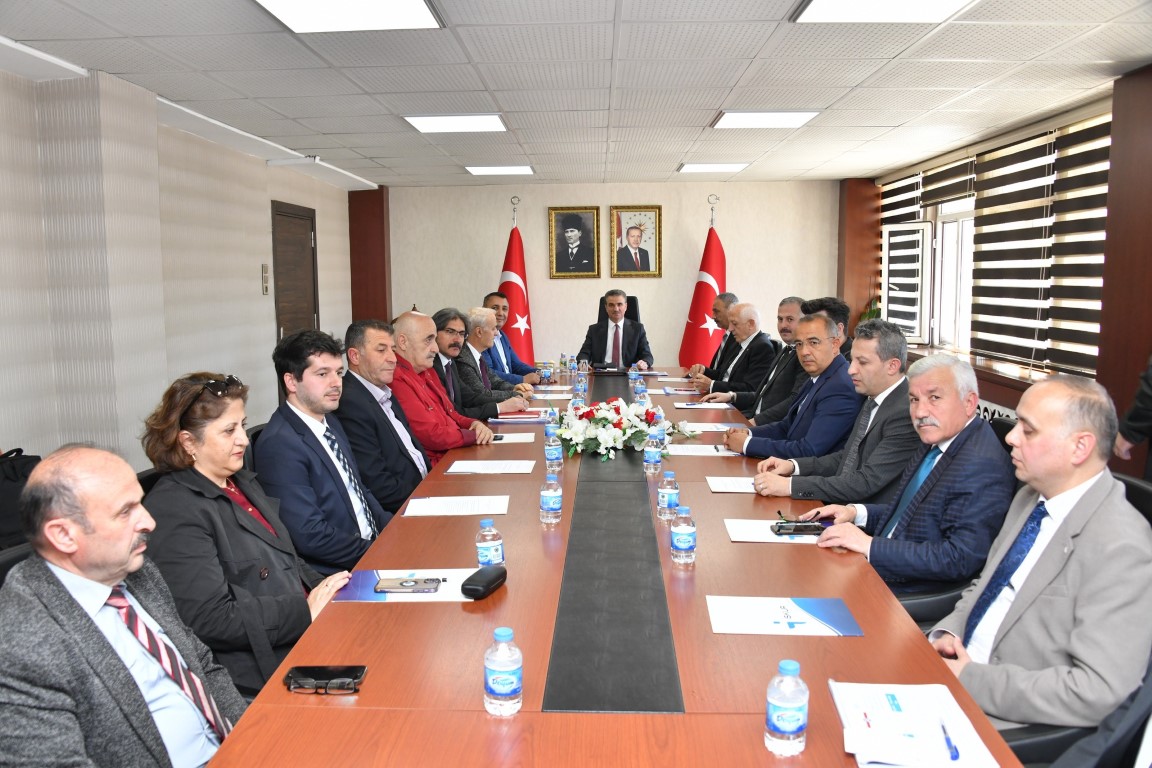 Valimiz Başkanlığında İl İstihdam ve Mesleki Eğitim Kurulu toplantısı yapıldı