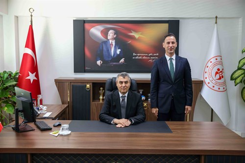 VALİMİZ SAYIN ATİLLA TOROS, GENÇLİK VE SPOR İL MÜDÜRLÜĞÜNDE DEĞERLENDİRME TOPLANTISI GERÇEKLEŞTİRDİ