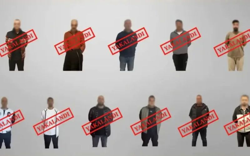 Bakanımız Sayın Ali Yerlikaya: ''Kırmızı Bültenle Aranan 9, Ulusal Düzeyde Aranan 2 Kişi Türkiye’ye Getirildi''