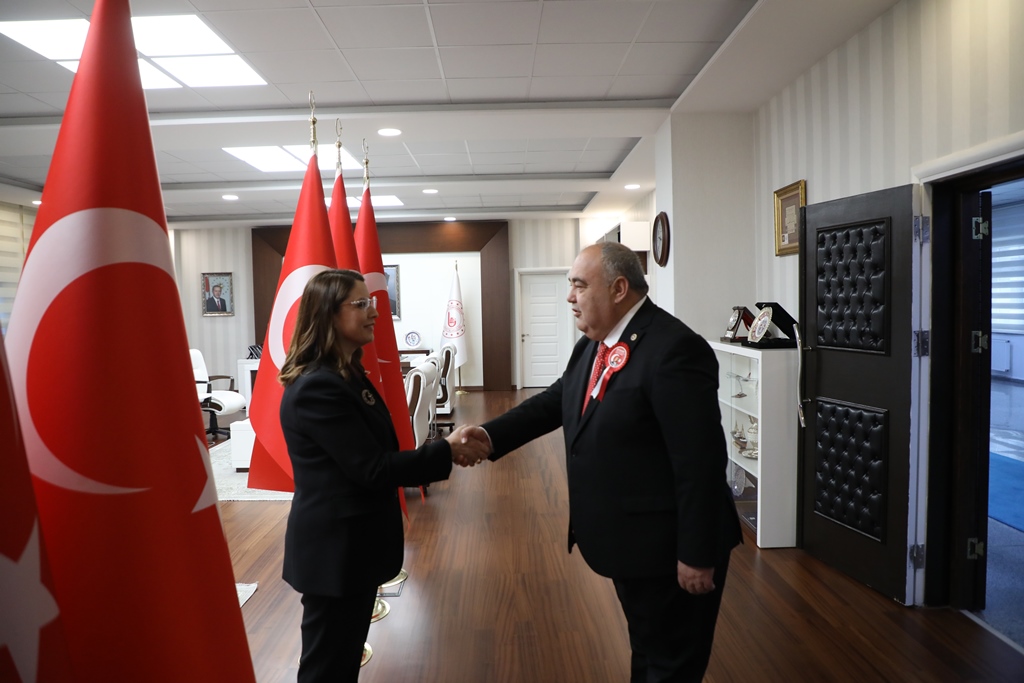 Vali Arslan 29 Ekim Cumhuriyet Bayramı Dolayısıyla Tebrikleri Kabul Etti