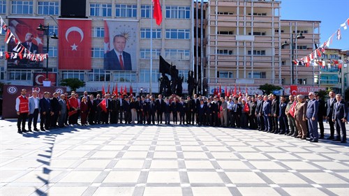 VALİ TÜLAY BAYDAR BİLGİHAN BAŞKANLIĞINDA 19 EYLÜL GAZİLER GÜNÜ COŞKUYLA KUTLANDI