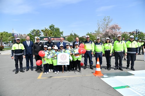 Trafik Haftası Münasebetiyle Sahil Dolgu Alanı’nda Etkinlik Düzenlendi