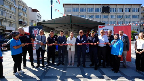 SAYIN VALİMİZ TÜLAY BAYDAR BİLGİHAN AİLE DESTEK MERKEZİ KERMES VE SERGİ PROGRAMINA KATILDI