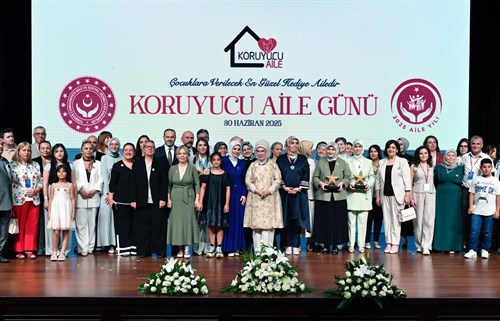 Süreyya Yavuz Hanımefendi, Koruyucu Aile Günü Programına Katıldı.