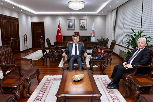 VALİMİZ SAYIN ATİLLA TOROS, ANTALYA İL MÜFTÜLÜĞÜ GÖREVİNE ATANMASI VESİLESİYLE VEDA ZİYARETİNE GELEN MERSİN İL MÜFTÜSÜ AYDIN YIĞMAN İLE GÖRÜŞTÜ