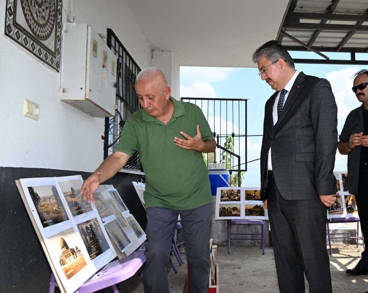 Vali Yılmaz, Kadirli Tarih Araştırmalar Merkezi'ni Ziyaret Etti