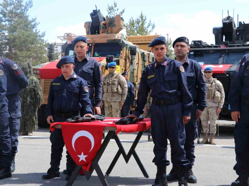 Sivas İl Jandarma Komutanlığı Tarafından Özel Gereksinimli Gençlerin Askerlik Hayalleri Gerçekleştirildi