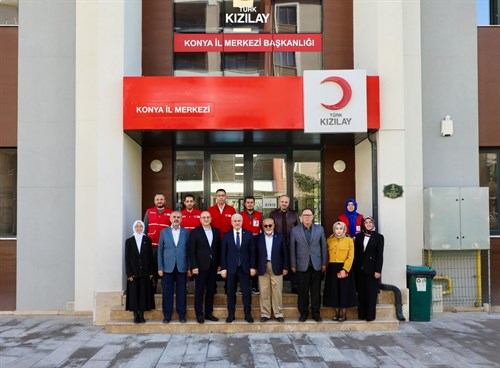 Vali Akın Türk Kızılay Konya İl Merkez Başkanlığını Ziyaret Etti