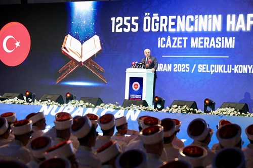 Selçuklu İlçe Müftülüğünce Düzenlenen Hafızlık İcazet Merasimi Gerçekleştirildi