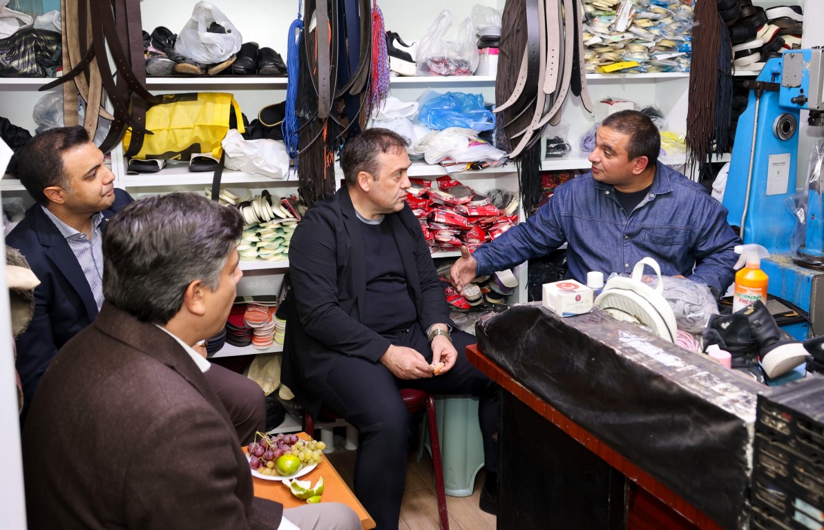 VALİMİZ SAYIN FAİK OKTAY SÖZER, SÖĞÜT’TE ESNAFI VE YILIN AHİSİ ENİS İNÖNLÜ’YÜ ZİYARET ETTİ