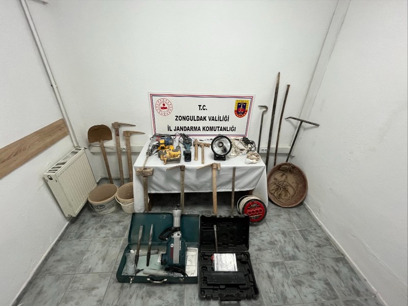 Zonguldak İl Jandarma Komutanlığından Kaçak Kazı Operasyonu