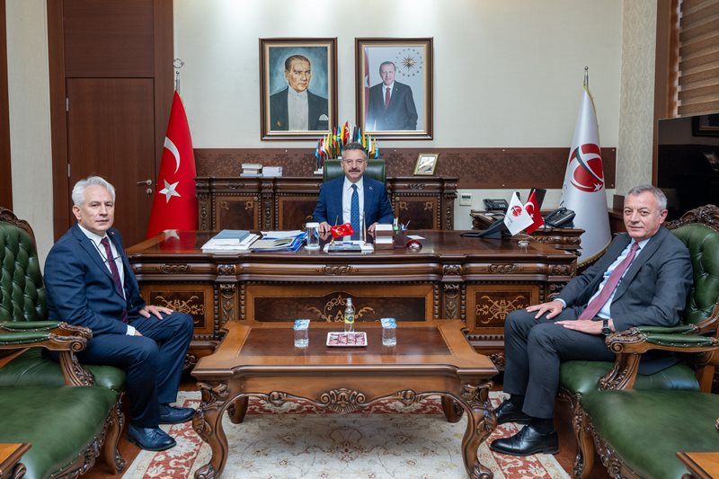 Türk Telekom Ankara Bölge Müdürü İlhan Aytekin, Valimiz Sayın Hüseyin Aksoy’u ziyaret etti.