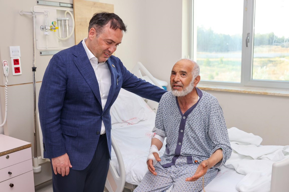 VALİ SÖZER’DEN HASTANE ZİYARETİ