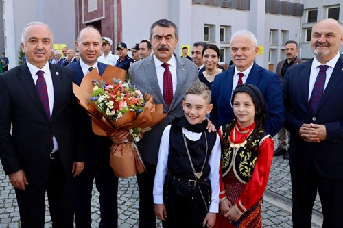 Millî Eğitim Bakanı Yusuf Tekin Giresun'da Eğitim Gündemini Değerlendirdi