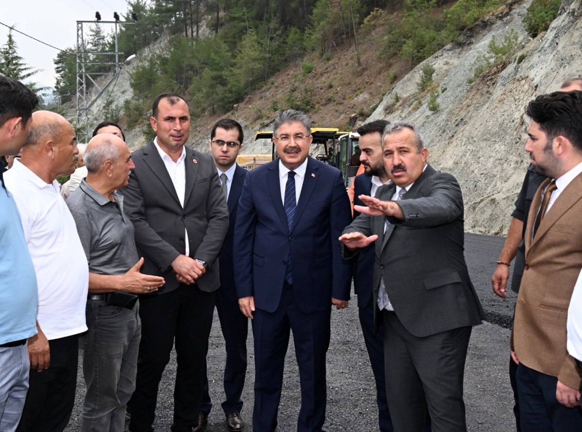 Vali Yılmaz, Yapımı Devam Eden Bekdemir-Yaylalık-İnderesi Köyleri Grup Yolunda İncelemelerde Bulundu
