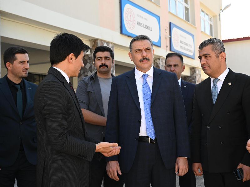 Vali Mustafa Çiftçi’den Hınıs’ta Eğitim Kurumlarına İnceleme