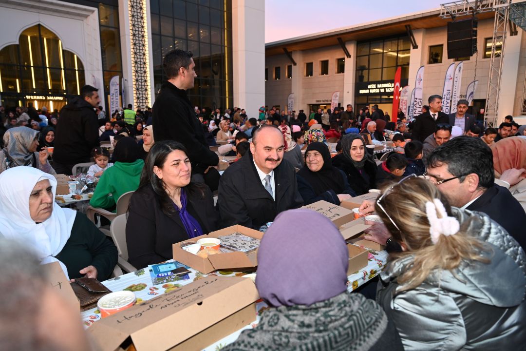 Vatandaşlarımızdan İftar Programına Yoğun İlgi