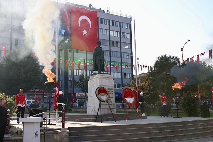 Cumhuriyetimizin Kurucusu Gazi Mustafa Kemal Atatürk, Törenlerle Anıldı