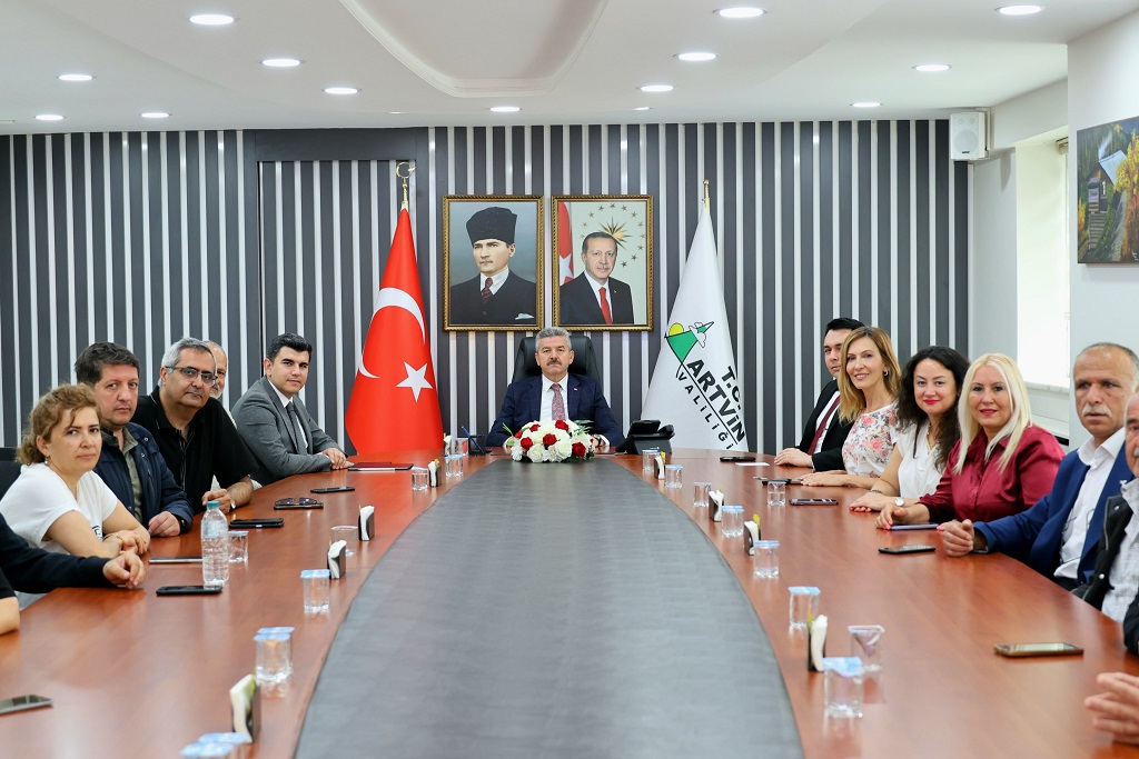 Valimiz Sayın Dr. Turan Ergün, apiTURroute Heyetini Kabul Etti
