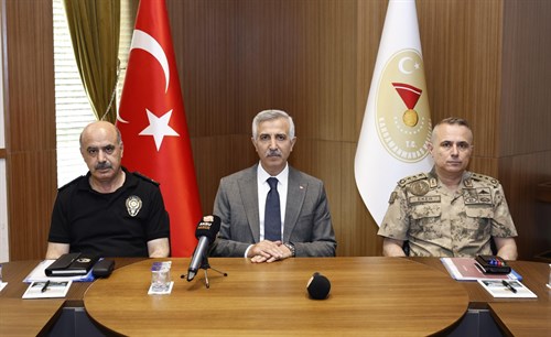 Vali Ünlüer, Güvenlik Bilgilendirme Toplantısı'nda 2025 Yılı Mayıs Ayına Ait Verileri Paylaştı