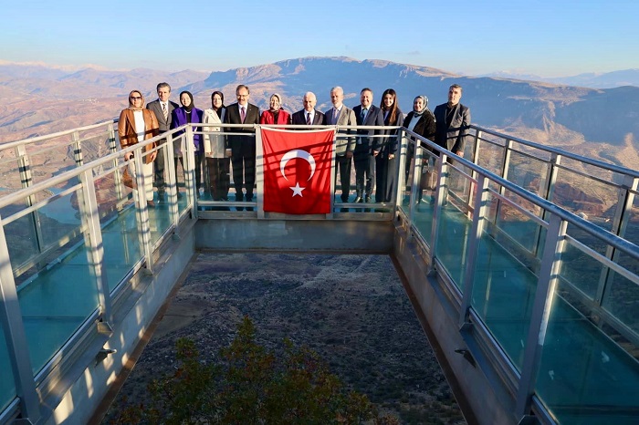 Valimiz Sayın Dr. Kemal Kızılkaya, İlimizde Düzenlenen “26. Ulusal Çocuk Forumu" na Katıldı