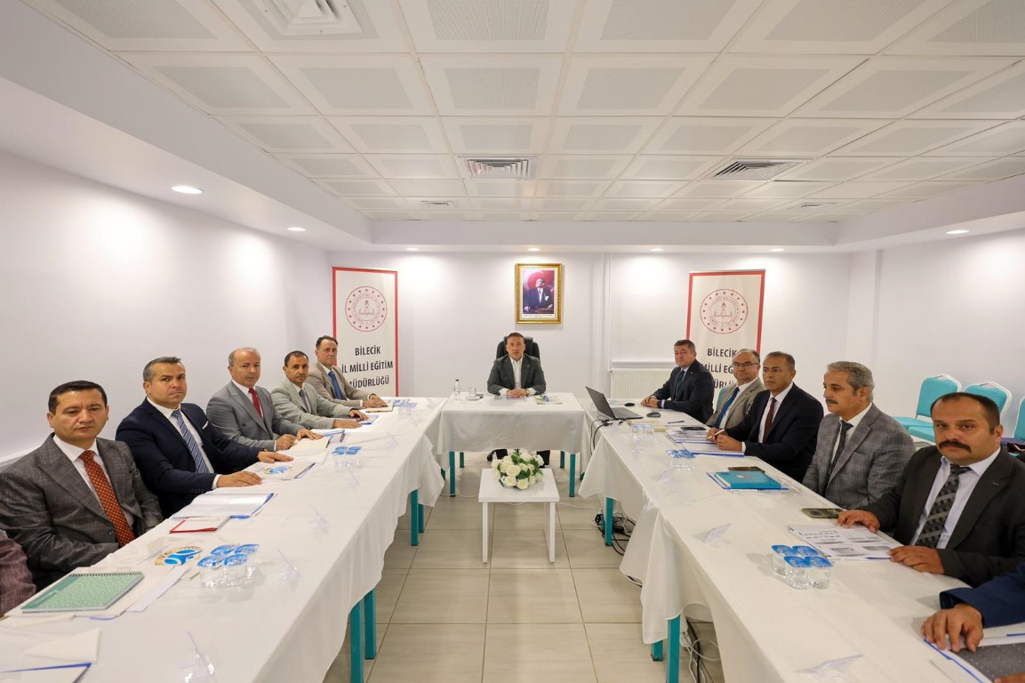 VALİMİZ SAYIN FAİK OKTAY SÖZER’ DEN İL MİLLİ EĞİTİM MÜDÜRLÜĞÜNE ZİYARET