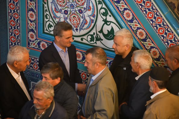 Valimiz Aydın Baruş Kurban Bayramı Namazının Ardından Tüm Vatandaşların Bayramını Tebrik Etti