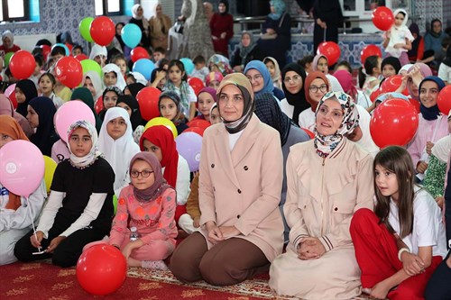 Vali Yiğitbaşı Yaz Kuran Kursları Açılış Programına Katıldı