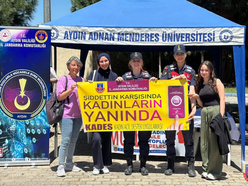 Adana ve Aydın’da Jandarma Personeli Çocuklar ve Gençlerle Bir Araya Geldi