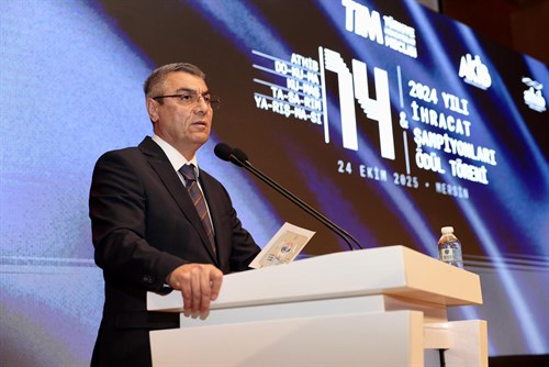 VALİMİZ SAYIN ATİLLA TOROS, ATHİB'İN DÜZENLEDİĞİ 2024 İHRACAT ŞAMPİYONLARI ÖDÜL TÖRENİ VE 14. ATHİB DOKUMA KUMAŞ TASARIM YARIŞMASI FİNALİNE KATILDI