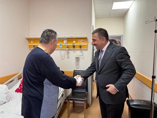 Vali Osman Hacıbektaşoğlu'ndan İş İnsanı Sezai Çanakçı'ya Ziyaret