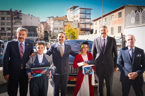 Sanayi ve Teknoloji Bakanı Mehmet Fatih Kacır, Hakkâri Valiliği’ne Ziyaret Gerçekleştirdi