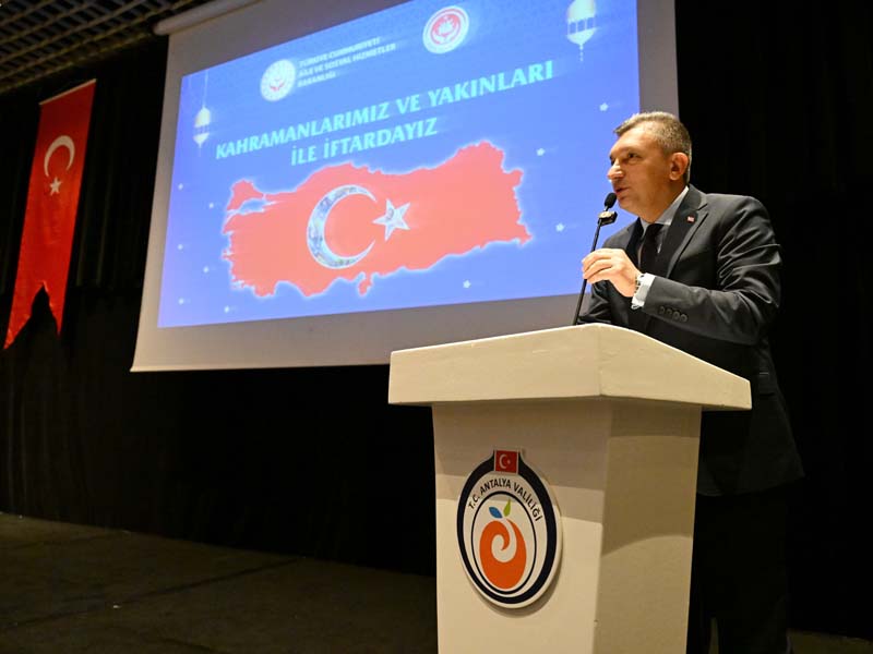 Vali Şahin: Şehitlerimizin Emanetine Sahip Çıkmaya Devam Edeceğiz