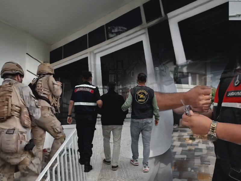 Bakanımız Sayın Ali Yerlikaya: ''30 İlde FETÖ Operasyonları: 91 Şüpheli Yakalandı, 64'ü Tutuklandı''