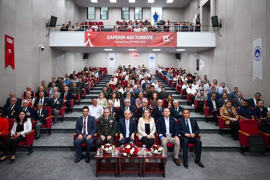 Vali Turan, Zaferin Adı Türkiye konulu Konferansa katıldı…