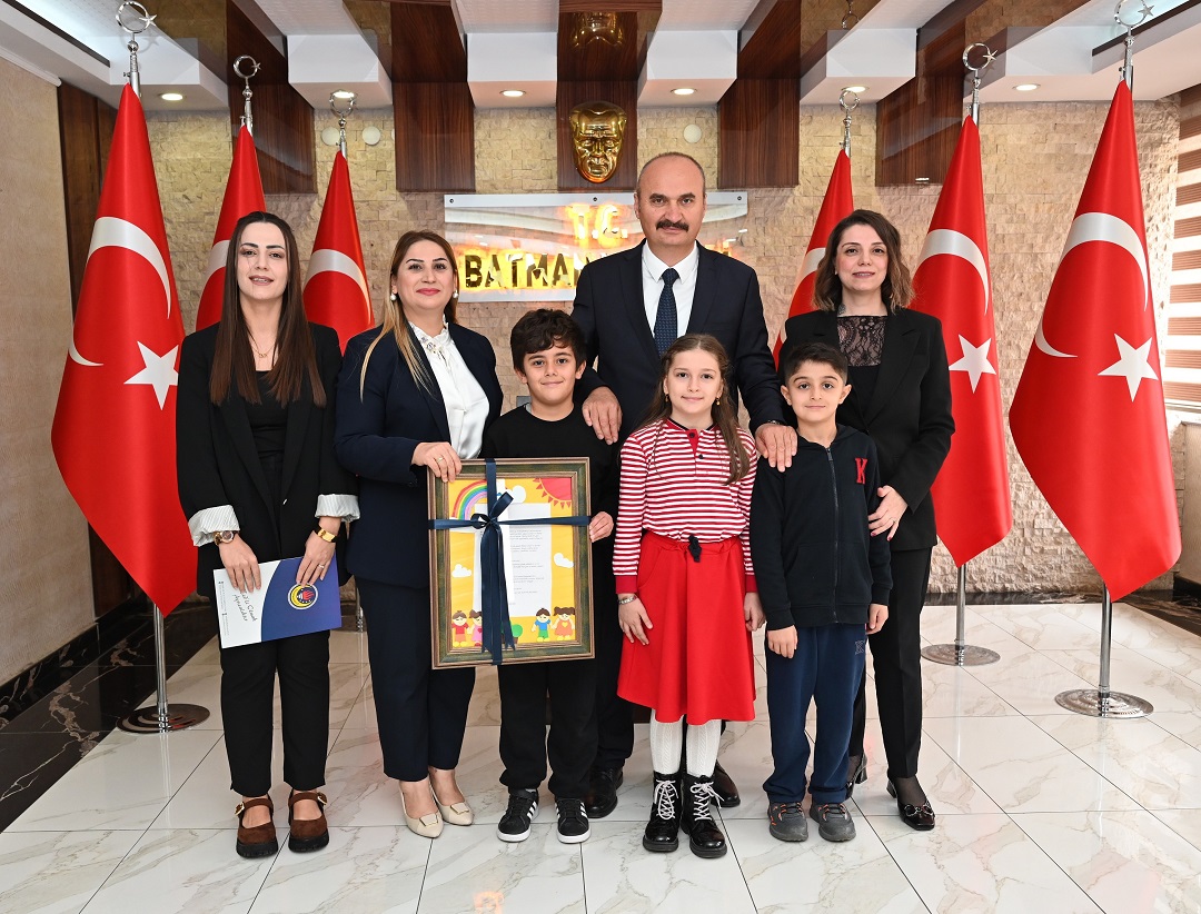 TED Batman Koleji Öğrencilerinden Valimize “Dünya Çocuk Hakları Günü” Ziyareti