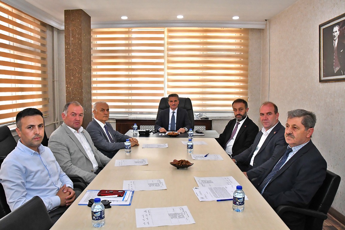 Valimiz Aydın Baruş Gümüşhane İl Encümen Toplantısına Başkanlık Etti