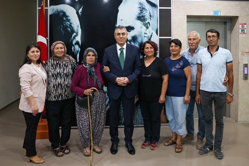 VALİMİZ SAYIN ATİLLA TOROS, MUT İLÇESİ ÇUKURBAĞ KÖYÜ KADINLAR KOROSU ÜYELERİ İLE BİR ARAYA GELDİ