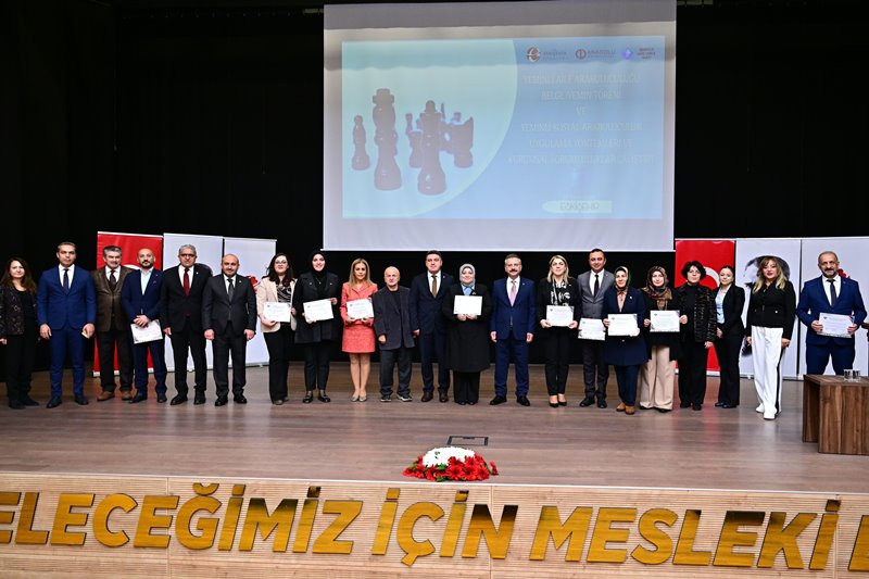 Valimiz Sayın Hüseyin Aksoy, Çalıştay Sonrası Önemli İsimlere Temsili Arabuluculuk Belgelerini Verdi